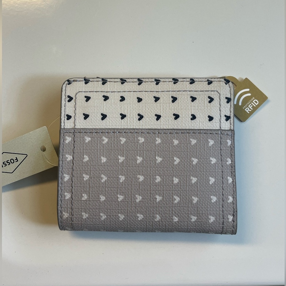 Fossil wallet